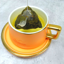 Load image into Gallery viewer, High Mountain White Peach Oolong | Pyramid Whole-leaf Tea Bag | Individual Pack | Herbal Fruit Tea Collection | Taiwan Tea (15 packs)