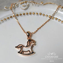 將圖片載入圖庫檢視器 Rocking Horse Pendant Necklace
