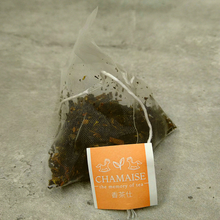 將圖片載入圖庫檢視器 立體三角原葉茶包 | 四季烏龍茶 | 台灣茶 | 香茶仕 | Pyramid Whole Leaf Tea Bag | Four Seasons Oolong | Taiwan Tea | CHAMAISE