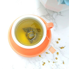 Load image into Gallery viewer, Tea Bag Giftbox| Pyramid Whole-leaf Tea Bag | 3 Flavours 12 Sachets | Taiwan Tea [Festive Edition]
